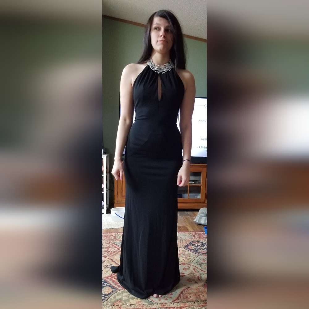 Nicole Bakti Black Backless Gown - Picture 3 of 9